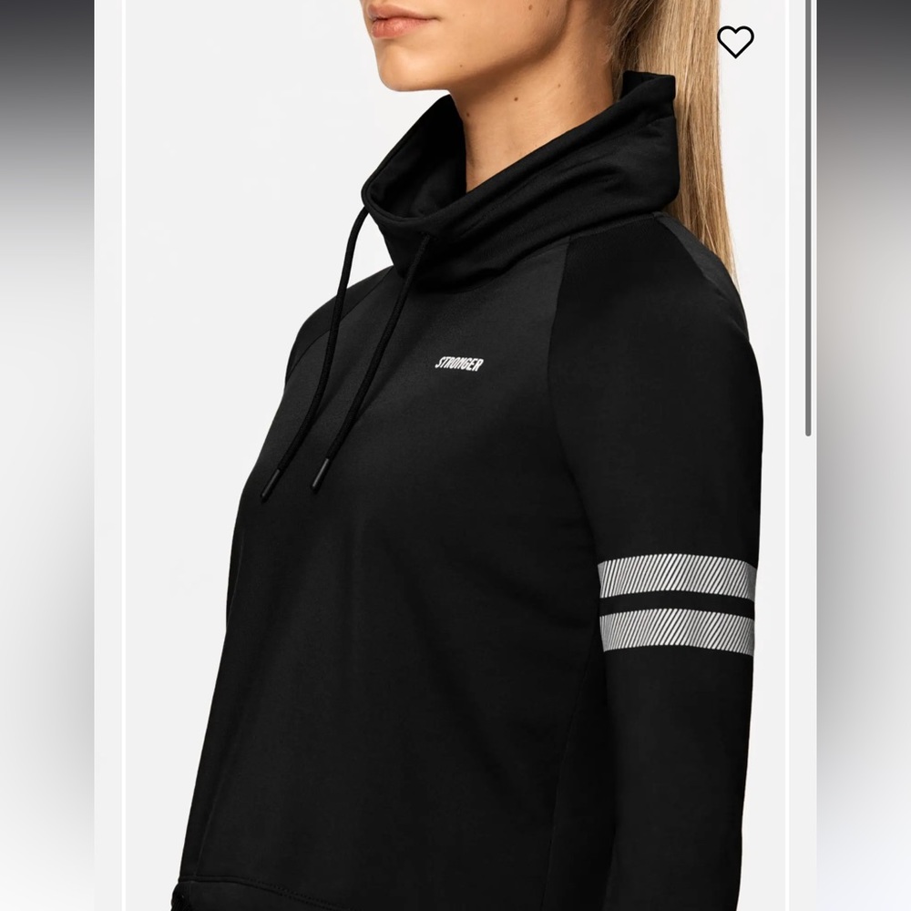 Stronger Signature Cropped Turtleneck